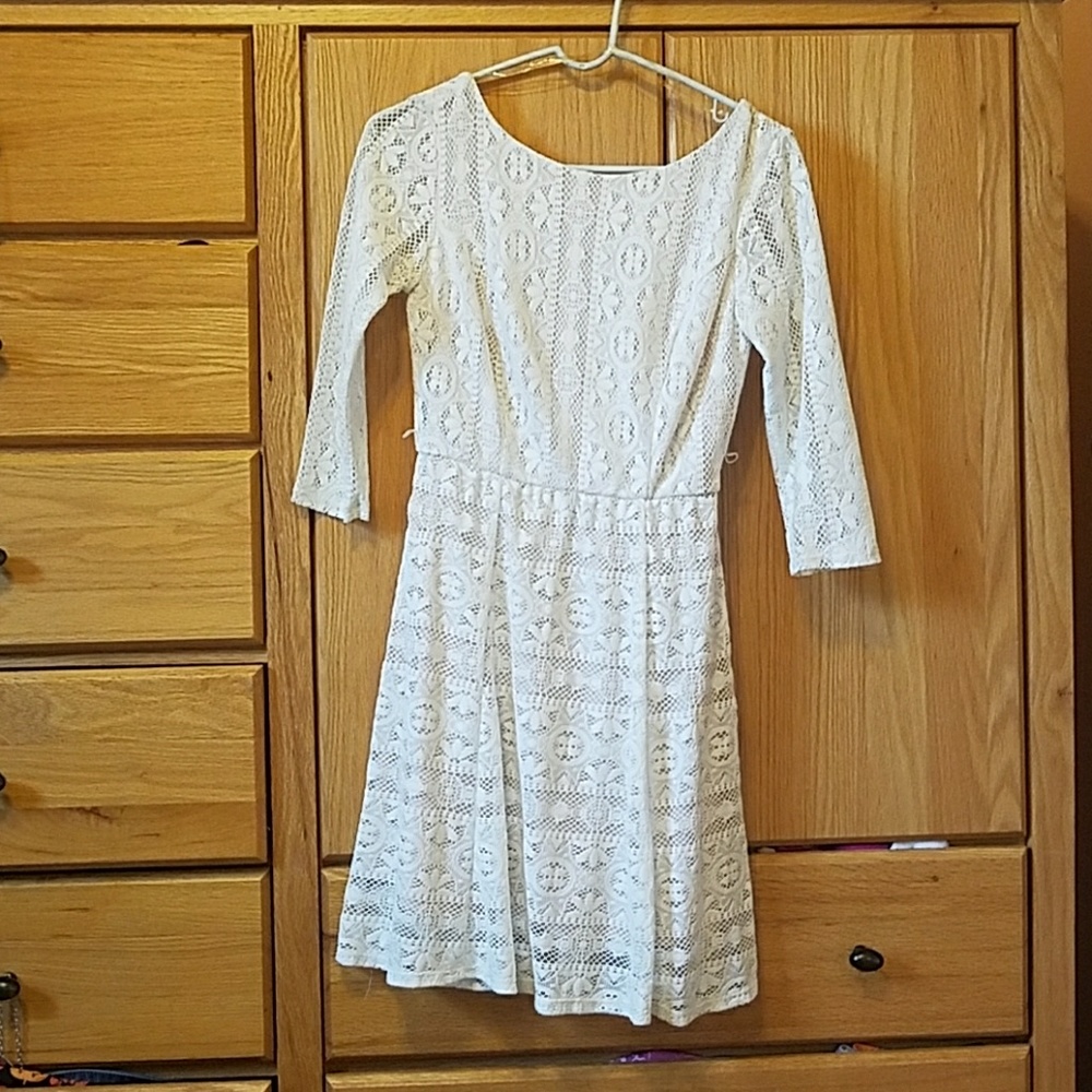 White lace dress